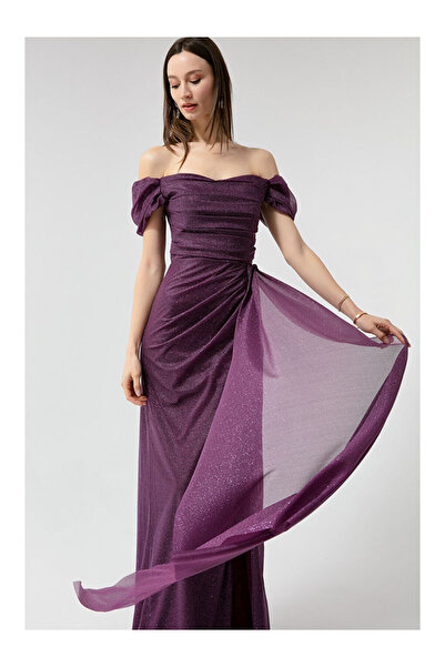 LC Waikiki Kadın Mürdüm Kayık Yaka Drapeli Yırtmaçlı Uzun Simli Abiye Elbise