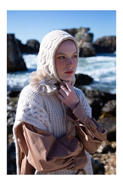 LC Waikiki Ekru Saç Örgülü Balıkçı Yaka Süveter