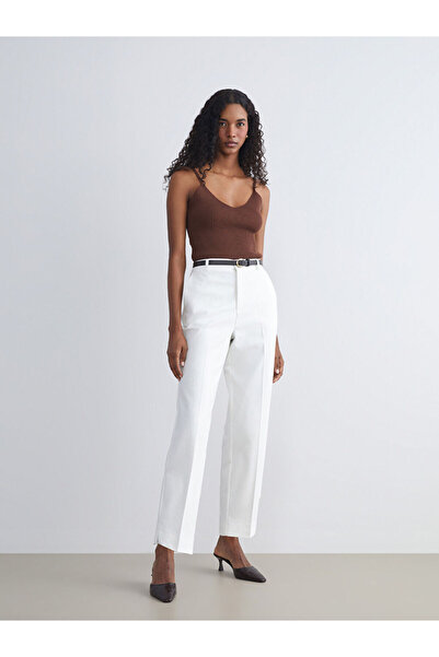 LC Waikiki LCW VisionEkru Beli Kemerli Havuç Kesim Kadın Pantolon