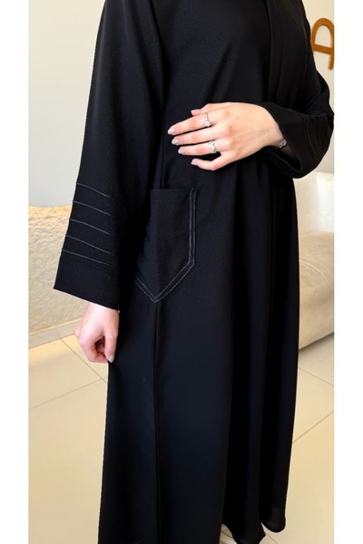 Korean Practical quarter-cloche abaya with prominent pockets
