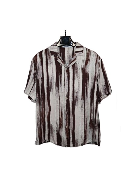 Red Planet Men’s Short-Sleeve Shirt with Artistic Vertical Pattern