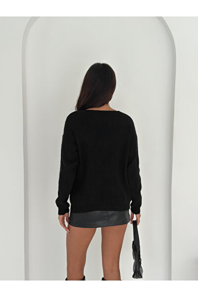 02Lady Fashion Soft Textured Rose Pattern Buttoned Knitwear Cardigan