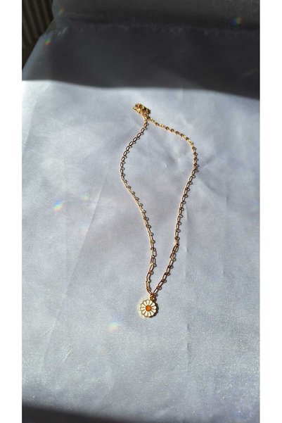 SOUL BY A&B Daisy Necklace Stylish Daisy Necklace