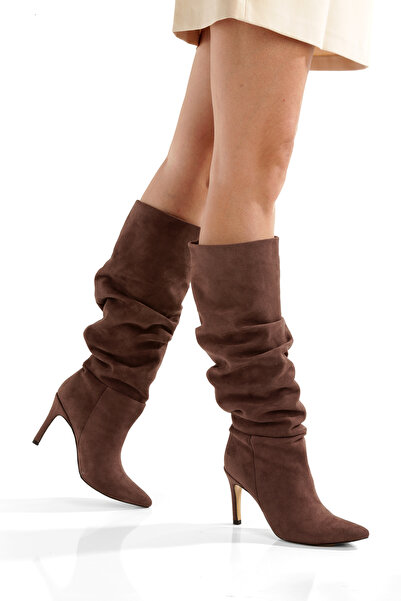 Ayakkabı Podyumum حذاء '' بوركيو '' بني من جلد الغزال بمقدمة مدببة وكعب رفيع ...