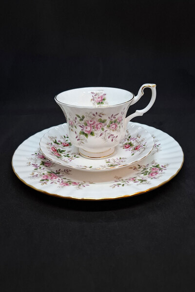 Royal Albert Lavender Rose Bone China İngiliz Porselen 3 Parça Çay Fincanı 160 ml