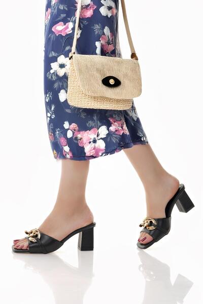 Nesil Shoes Γυναικείες παντόφλες Senyo 080 Μαύρες με αγκράφα με αλυσίδα