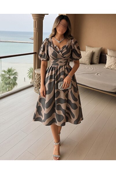 Generic فستان بلون البيج مزدوج بنقوش كبيرة