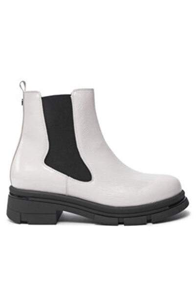 Caprice γυναικεία μποτάκια μέχρι τον αστράγαλο 9/25428/43 λευκά