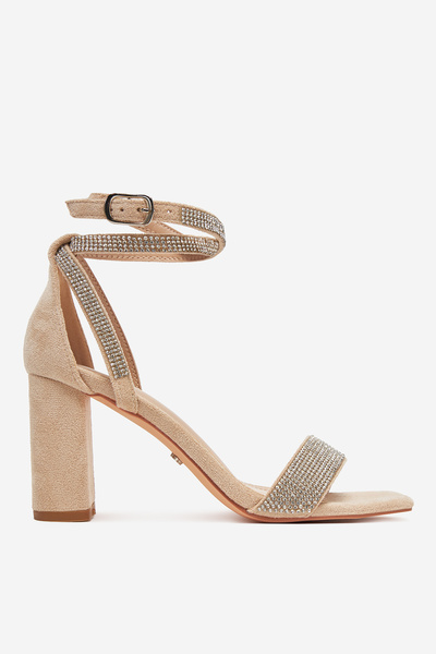 DeeZee Γυναικεία Σανδάλια με χαμηλό τακούνι σε μπεζ χρώμα, 35 εκ.