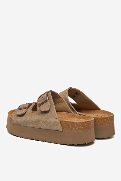 DeeZee Γυναικείες Δερμάτινες Σαγιονάρες Χαμηλή Καφέ Πλατφόρμα 39