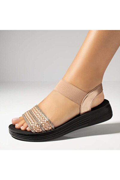 Modlet.ro Γυναικεία χρυσά σανδάλια με μεταλλικές λεπτομέρειες MOD13391