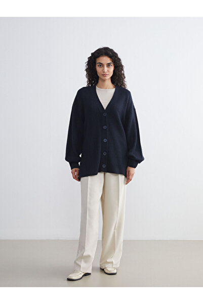 LC Waikiki V Yaka Kadın Triko Hırka