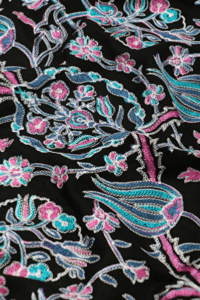 Bursa İpek Siyah Turkuaz Lale Desen İşlemeli Yün Şal