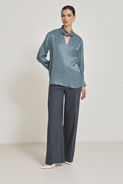 Setre Μπλούζα με λαιμόκοψη σε σχήμα V και λεπτομέρεια στο λαιμό, άνετη εφαρμογή