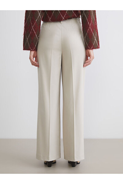 LC Waikiki Vizyon New Season Wide Leg Women's Pleated Trousers with Belt at the Waist