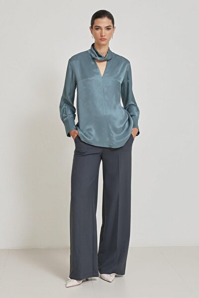 Setre Μπλούζα με λαιμόκοψη σε σχήμα V και λεπτομέρεια στο λαιμό, άνετη εφαρμογή