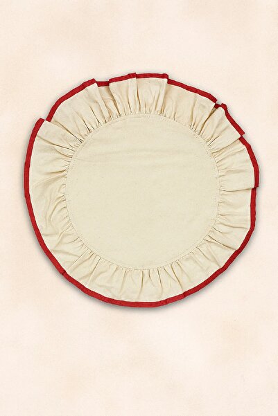 Trouvaille Kırmızı Biyeli Fırfırlı Yuvarlak Amerikan Servis - Krem Rengi Kuma...