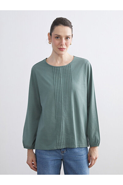 LC Waikiki Green Crew Neck Decorative Stitch Detail Blouse