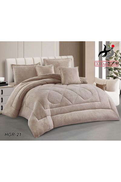 Xido 6-piece winter double quilt with embossed details