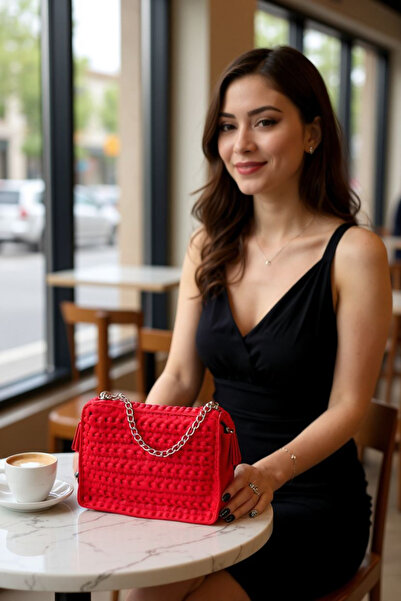 maia Red Hand-Knitted Tassel Chain Strap Shoulder Bag – Energetic and Modern ...