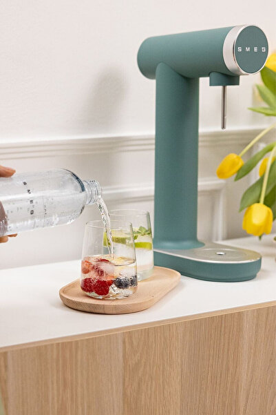 SMEG Soda Makinesi Tritan™ Renew Mat Emerald Green