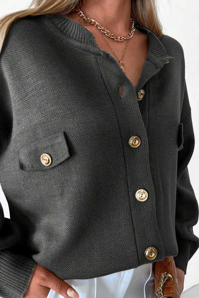 H&E LUXURY DESIGN Women's Gold Buttoned Cardigan with Pockets