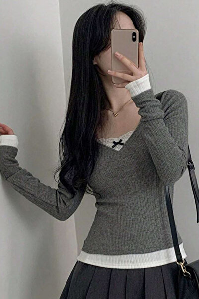 Karakedi Füme Dantelli Fiyonklu Ekli Y2K Uzun Kollu Crop