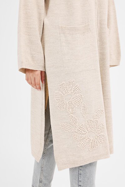 Uludağ Triko Γυναικείο μπεζ κεντημένο λουλουδάτο πανσόκι με λεπτομέρεια καπένεκ