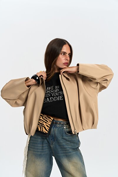 MAI STUDIOS CO. سترة أستريد الموسمية القصيرة باللون البيج