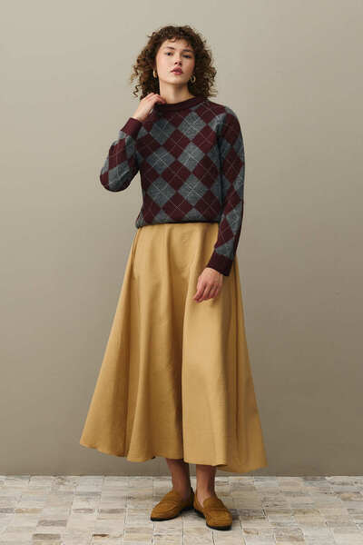 Fahhar سترة بنمط البقلاوة باللون العنابي