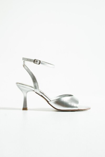 tivana Women's Metallic Heeled Sandals Valen - Silver