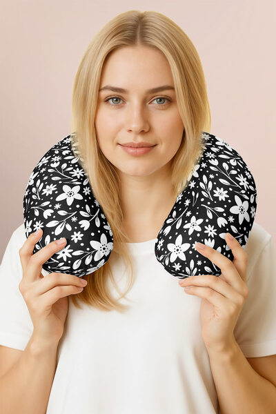 Evimde Bambaşka Pernă ergonomică pentru gât cu model de flori alb-negru - Per...