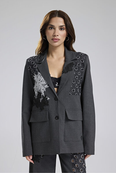 tw3 Women's Lace Applique Detailed Design Blazer Jacket