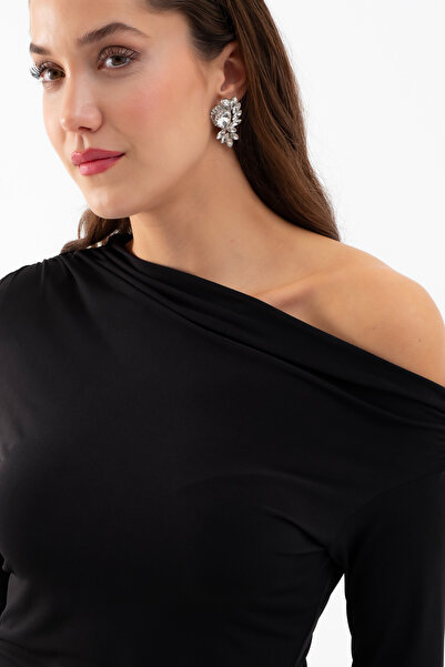 Lafaba Γυναικείο μακρύ πλεκτό φόρεμα με λεπτομέρεια με μαύρο κόμπο