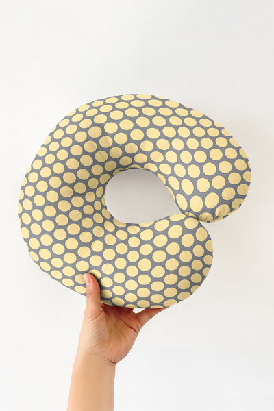 Evimde Bambaşka Ергономічна подушка для шиї з крапчастим візерунком - сучасна...