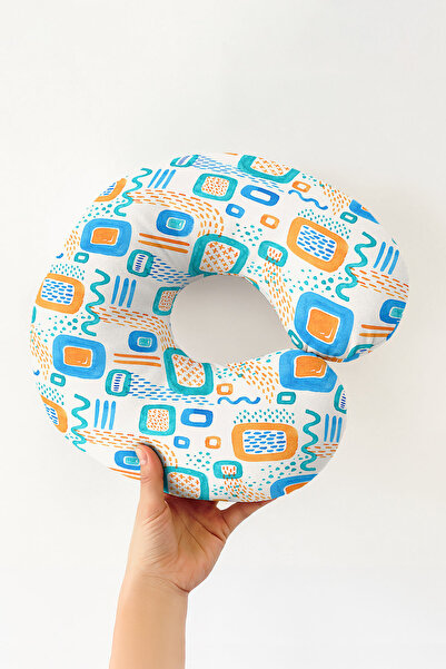 Evimde Bambaşka Pernă de gât din bumbac cu modele geometrice colorate - Pernă...