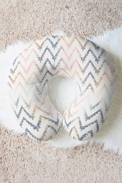 Evimde Bambaşka Pernă pentru gât cu model etnic în zig-zag - Pernă moale de c...