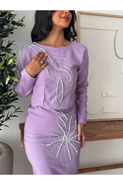 Generic Purple set decorated with pearls