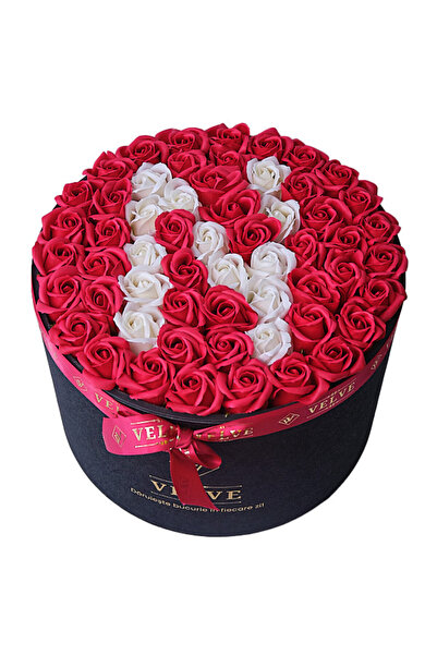 velve Aranjament Floral Etern personalizat cu litera N, in cutie rotunda neag...