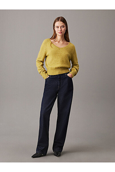 Calvin Klein Women's Fluffy Yarn V-Neck Sweater