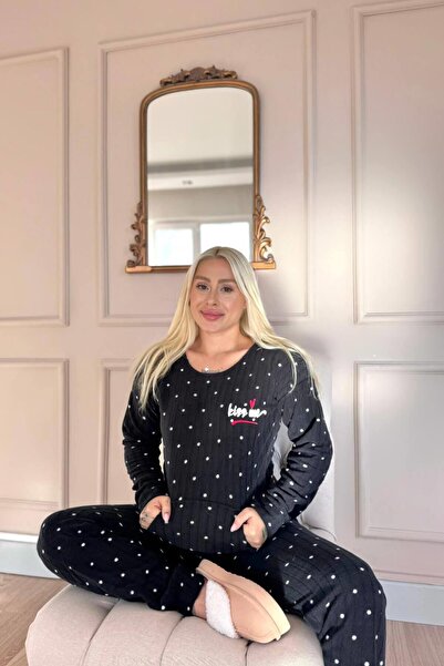 Pijamaevi Σετ πιτζάμες από βελούδινο φλις με μαύρο σχέδιο κινσέρι και τσέπες καγκουρό