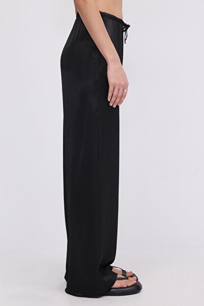 Femaura Pantolon - FM099 Model Saten Pantolon.