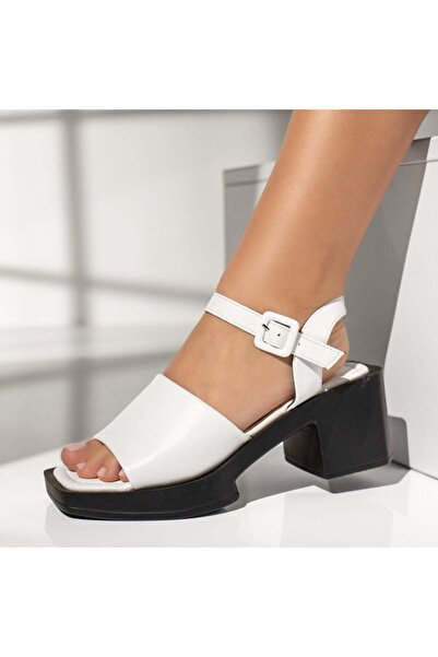 BMoD Sandale albe de damă cu toc și platformă MOD04716