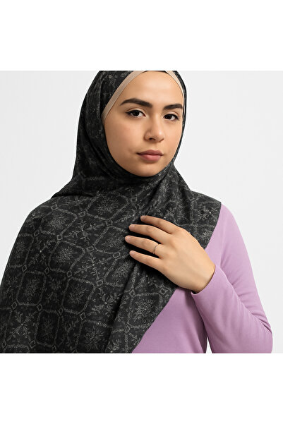 beda شال أسود منقوش بنمط الإبرو - لمسة بسيطة وأنيقة