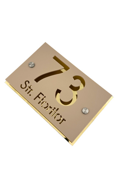 Adresa VIP NUMAR CASA PREMIUM - Crem Satinat Aluminiu Auriu 2 Distantieri Arg...