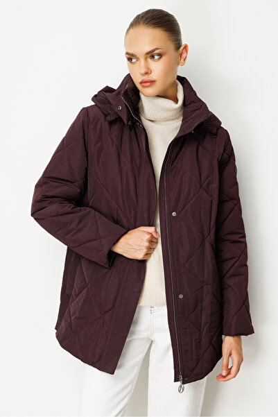 Trenç Kadın Büyük Beden Kapitone Mont – Şık ve Sıcak Tasarım 5520