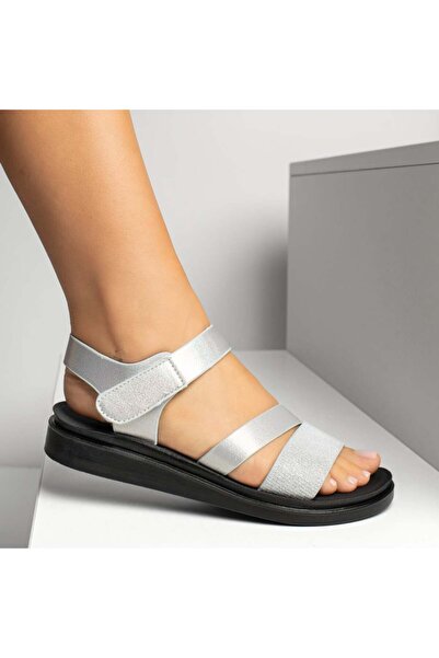 BMoD Sandale argintii pentru femei cu talpă joasă și închidere cu velcro MOD1...