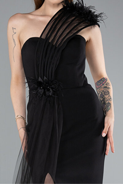 Abiyefon Siyah Tek Omuz Çiçek Aksesuarlı Yırtmaçlı Uzun Abiye ABU4969