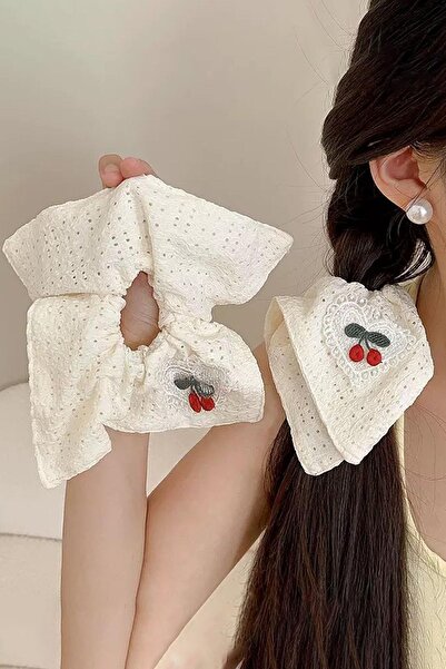 TAKIŞTIR Κρεμ Χρώμα Κερασί Σχήματος Σιμιτ Πόρπη