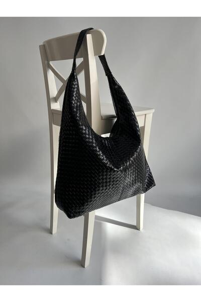 Mia Collection حقيبة يد وكتف نسائية من موديل لوكي بنمط بوتي باللون الأسود